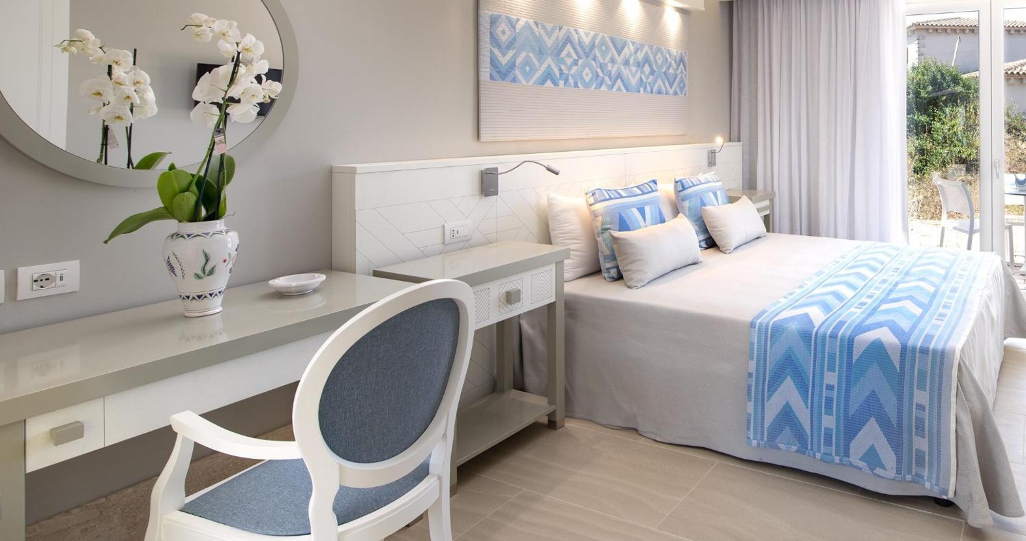 Is Serenas Badesi Resort Стая снимка